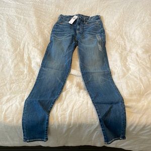 American Eagle Curvy Size 4 (size 6) Skinny Jeans